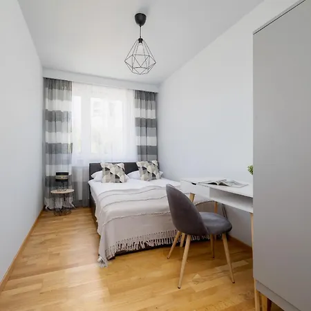 Apartament Przy Parku Slaskim W Katowicach Z Biurkiem 2 Miejsca Postojowe By Renters Appartement