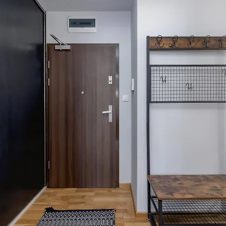 Appartement Apartament Przy Parku Slaskim W Katowicach Z Biurkiem 2 Miejsca Postojowe By Renters Katowice